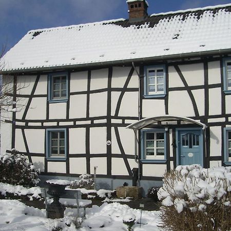 Haus-Hoeppches Blankenheim  Rum bild